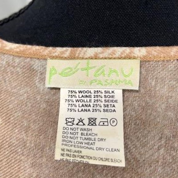 Petanu by Pashma Shawl Kimono in a Floral Paisley from Anthropologie - One Size - Picture 6 of 7